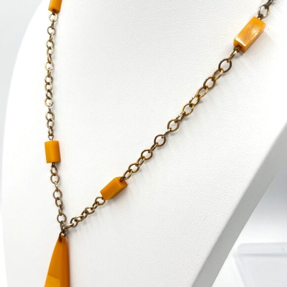 Vtg Butterscotch Bakelite Necklace Phenolic Resin Catalin Pendant Brass Tone Cha - Picture 2 of 10